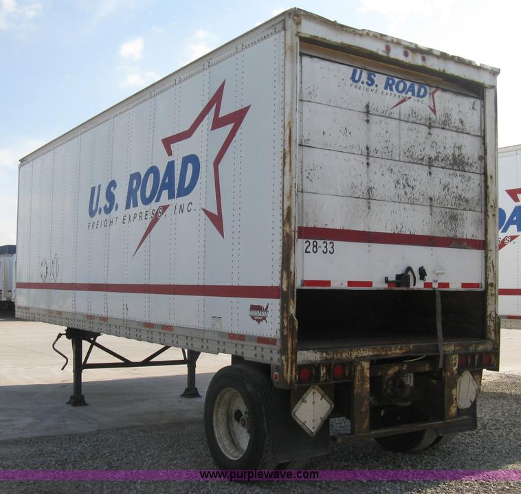 image for item D8287 1994 Wabash 28' dry van trailer