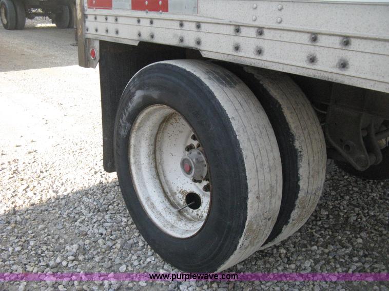 image for item D8287 1994 Wabash 28' dry van trailer