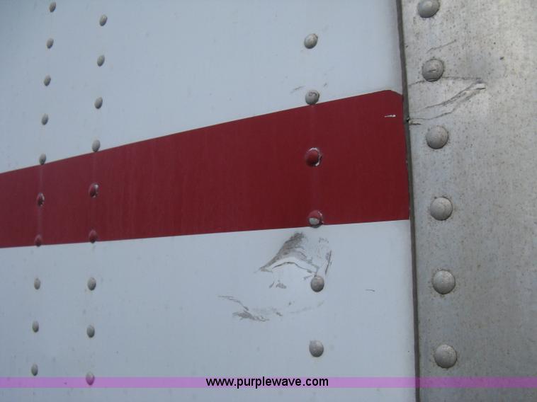 image for item D8288 1995 Wabash 28' dry van trailer