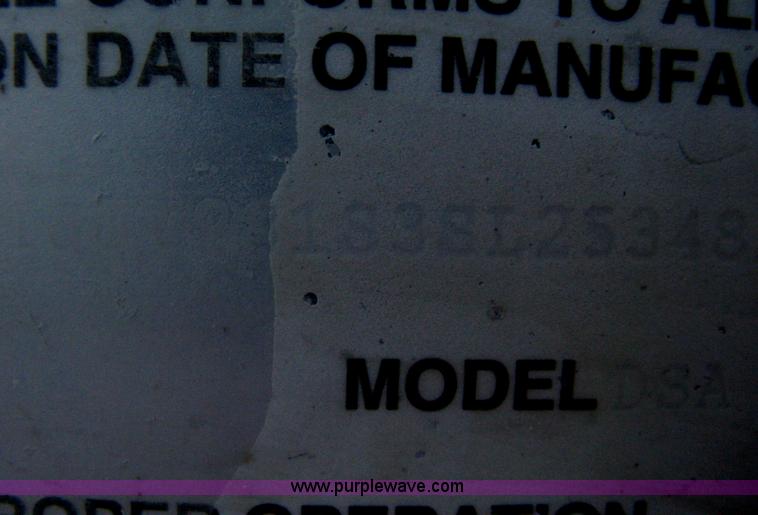 image for item D8288 1995 Wabash 28' dry van trailer