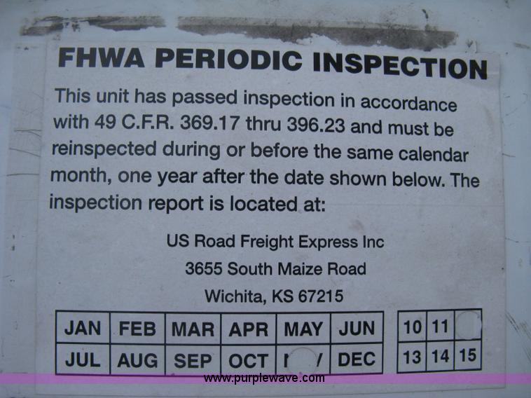 image for item D8288 1995 Wabash 28' dry van trailer