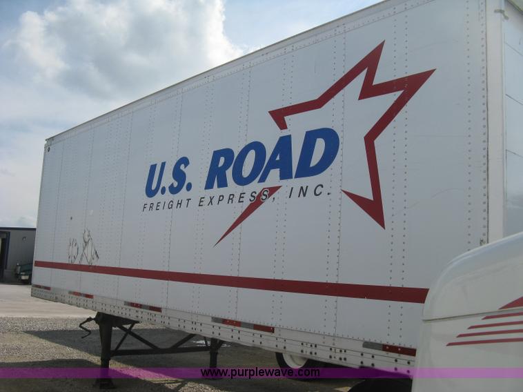 image for item D8290 1995 Wabash 28' dry van trailer