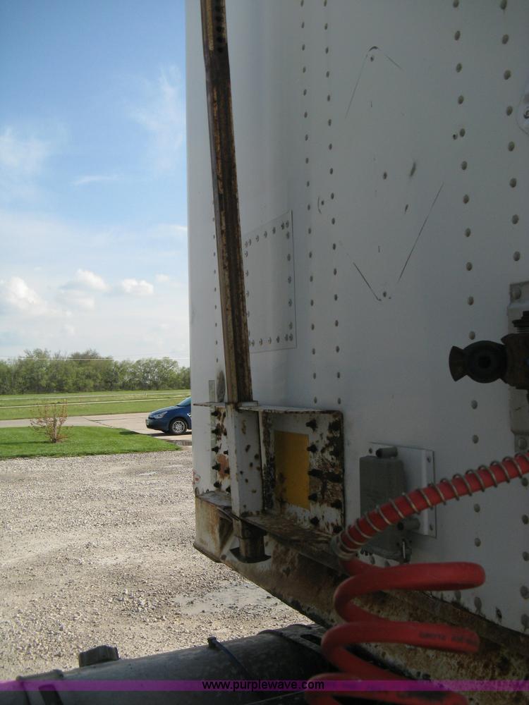 image for item D8291 1995 Trailmobile 28' dry van trailer