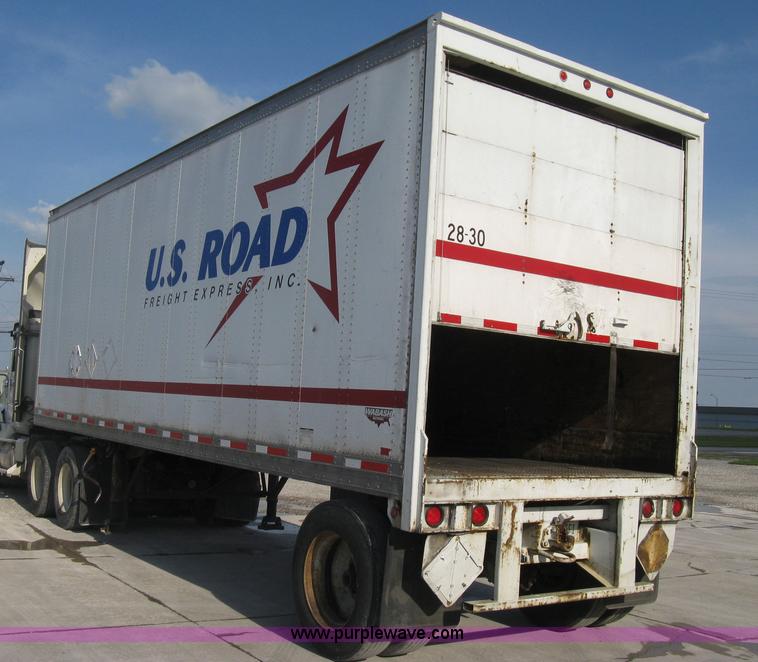 image for item D8293 1994 Wabash 28' dry van trailer