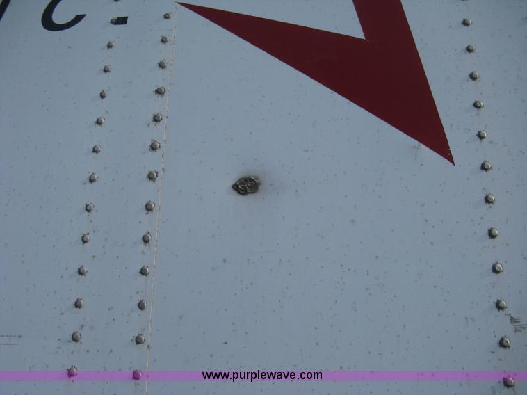 image for item D8293 1994 Wabash 28' dry van trailer