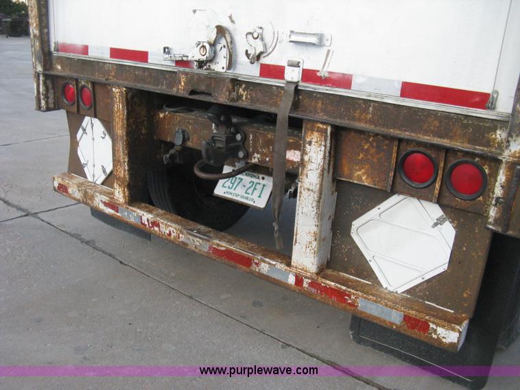 image for item D8294 1995 Trailmobile 28' dry van trailer