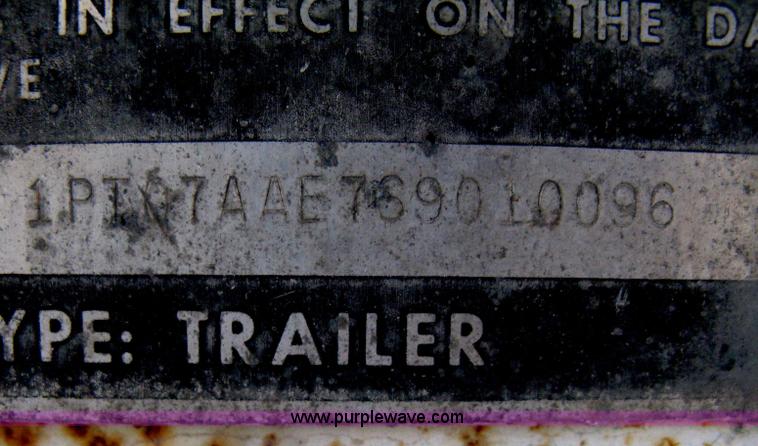 image for item D8296 1995 Trailmobile 28' dry van trailer