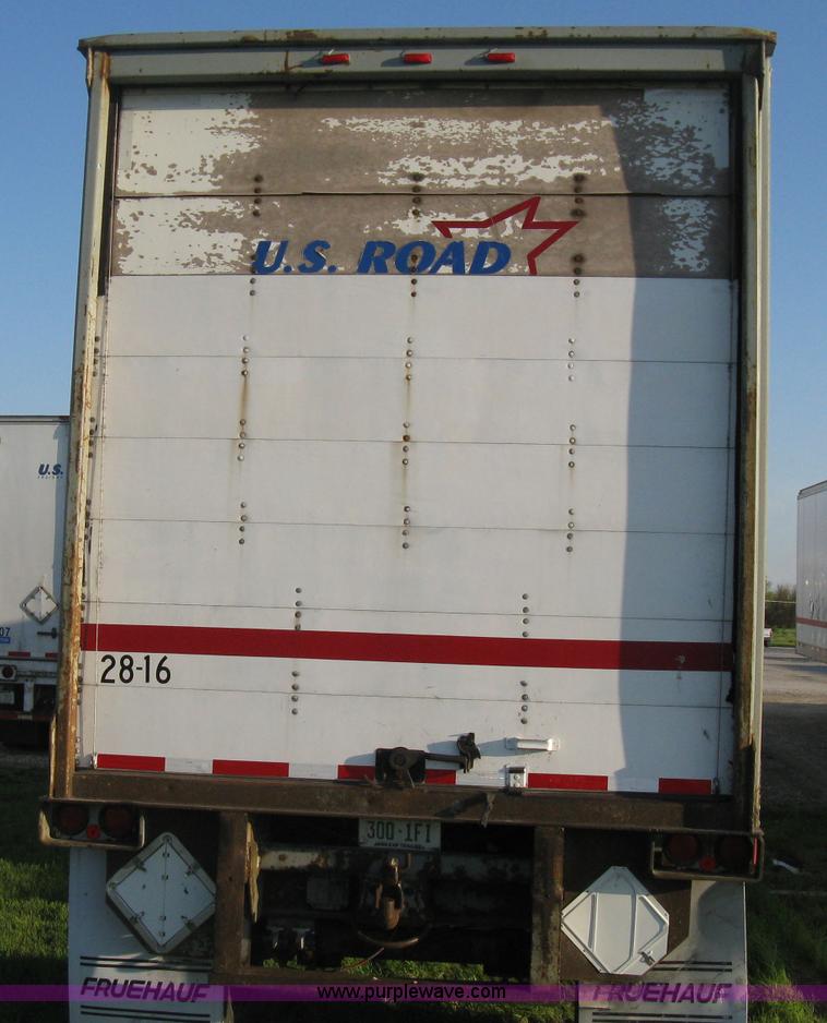 image for item D8297 1993 Fruehauf 28' dry van trailer
