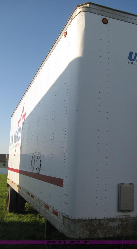 image for item D8297 1993 Fruehauf 28' dry van trailer
