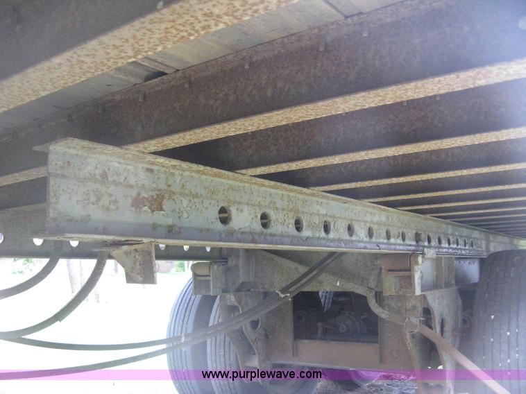 image for item D8300 1988 Fruehauf 45' van trailer