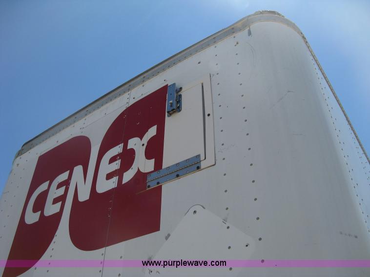 image for item D8300 1988 Fruehauf 45' van trailer