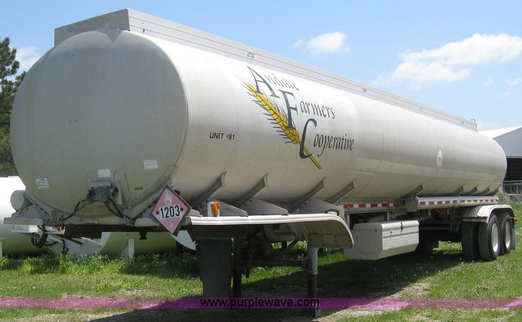 image for item D8301 1981 Trailmobile 42' fuel tanker trailer
