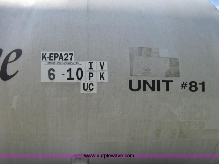 image for item D8301 1981 Trailmobile 42' fuel tanker trailer