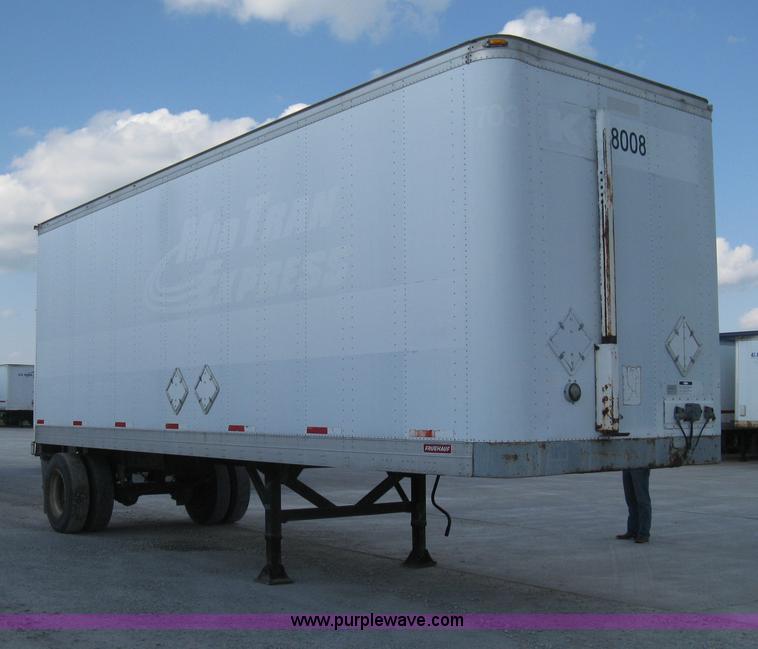 image for item D8305 1990 Fruehauf 28' dry van trailer