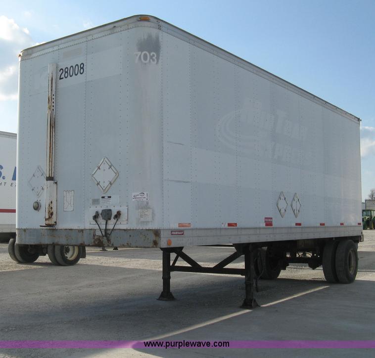image for item D8305 1990 Fruehauf 28' dry van trailer