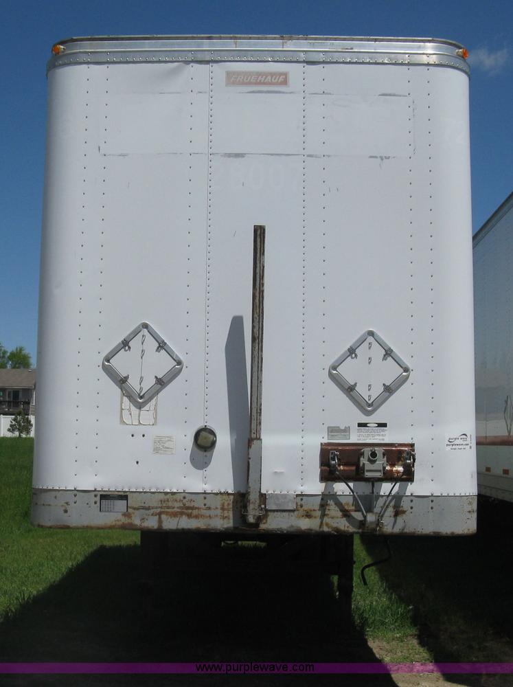 image for item D8306 1990 Fruehauf 28' dry van trailer