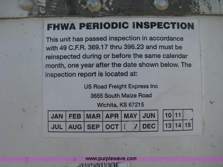 image for item D8308 1993 Fruehauf 28' dry van trailer