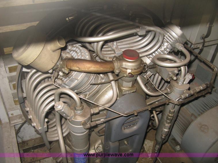 image for item D8314 1981 Bauer FS9E1H breathing air support compressor