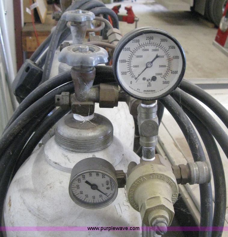 image for item D8314 1981 Bauer FS9E1H breathing air support compressor