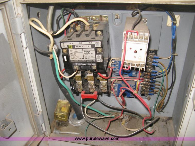 image for item D8314 1981 Bauer FS9E1H breathing air support compressor