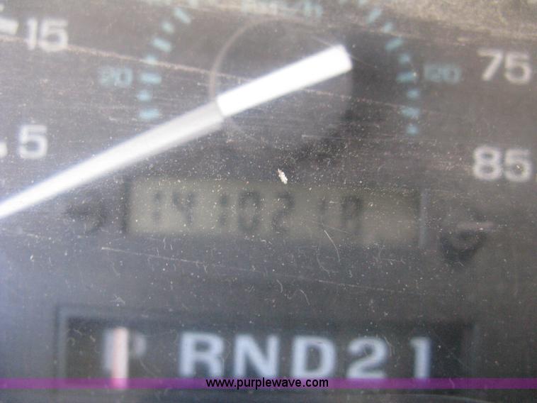 image for item D8329 1994 Ford Econoline E250 van