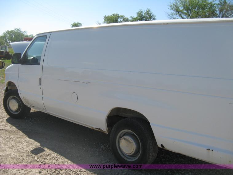 image for item D8329 1994 Ford Econoline E250 van