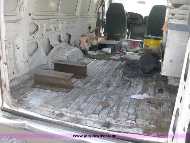 image for item D8329 1994 Ford Econoline E250 van