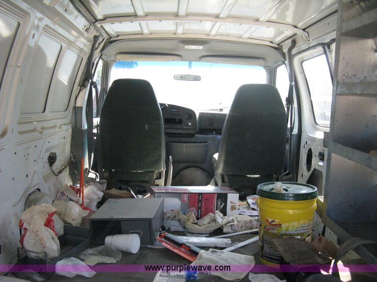 image for item D8329 1994 Ford Econoline E250 van