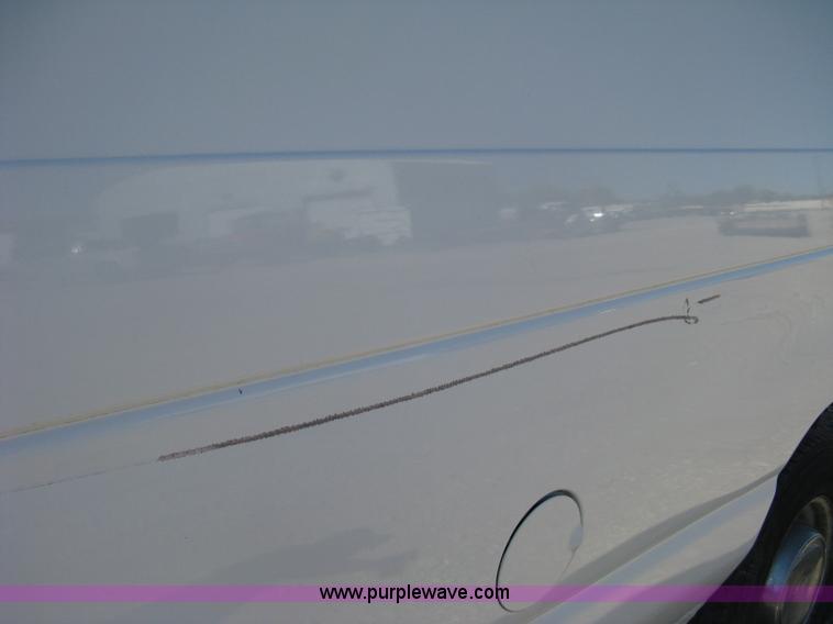 image for item D8329 1994 Ford Econoline E250 van