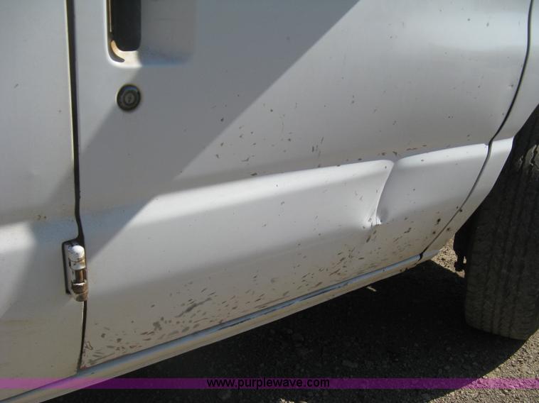 image for item D8329 1994 Ford Econoline E250 van