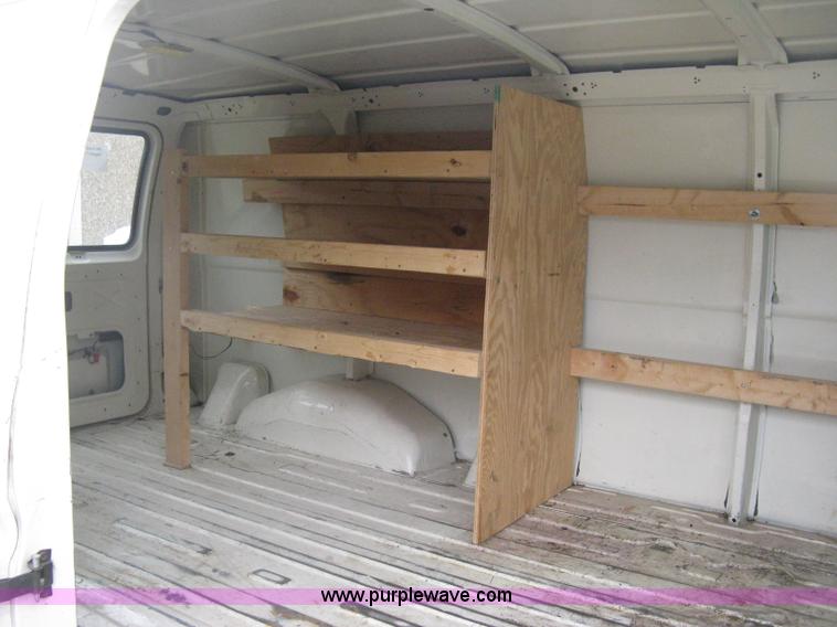image for item D8348 1991 Ford Econoline E150 cargo van