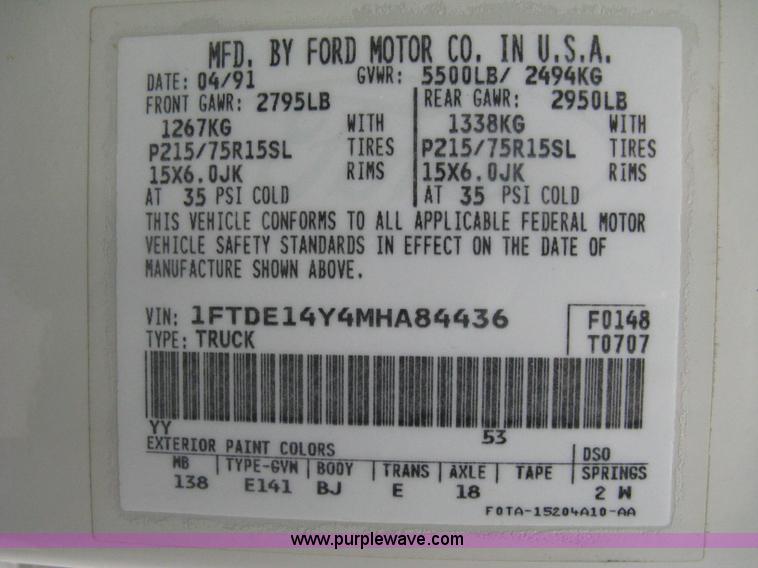 image for item D8348 1991 Ford Econoline E150 cargo van