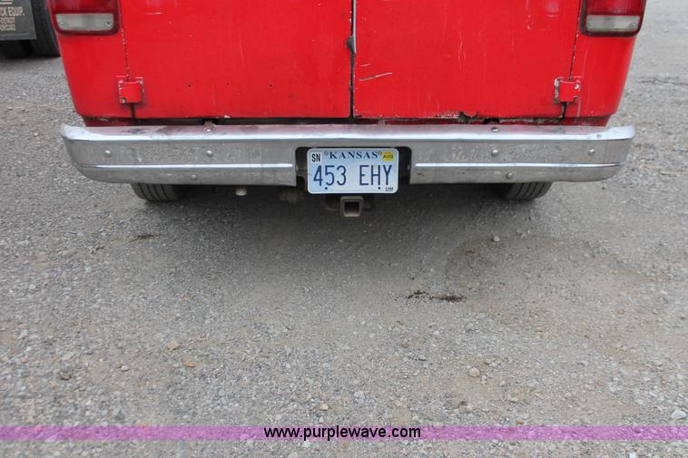 image for item E2801 1992 Chevrolet G30 Sport van