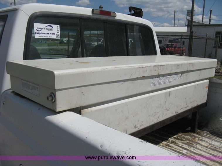 image for item E3455 1994 Ford F150 XLT SuperCab pickup truck