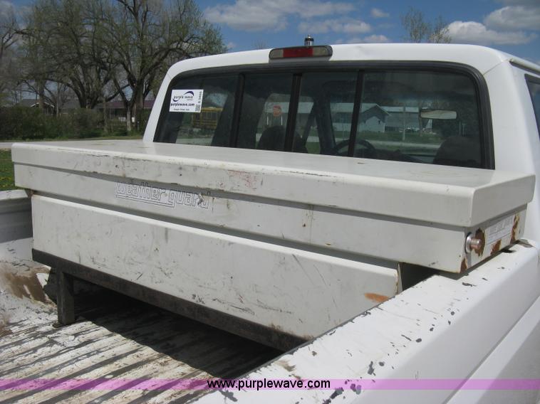 image for item E3455 1994 Ford F150 XLT SuperCab pickup truck