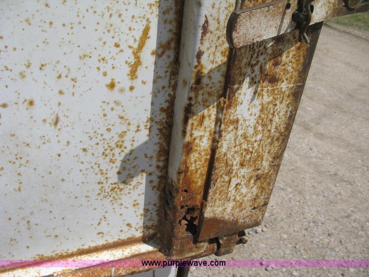 image for item E3455 1994 Ford F150 XLT SuperCab pickup truck