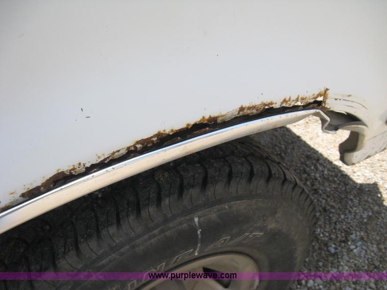 image for item E3455 1994 Ford F150 XLT SuperCab pickup truck