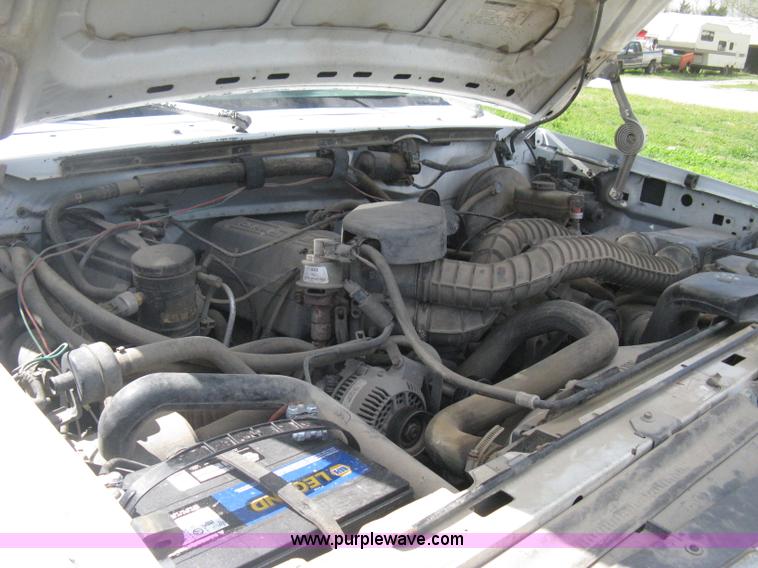 image for item E3455 1994 Ford F150 XLT SuperCab pickup truck