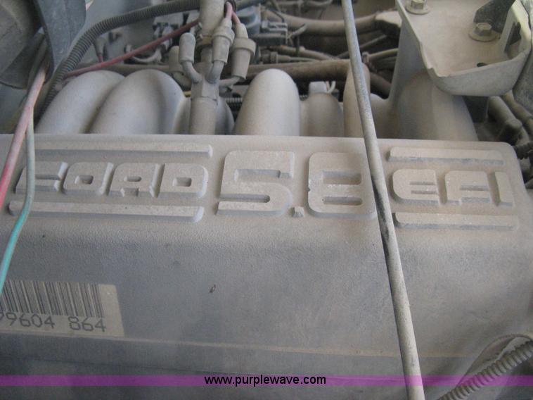 image for item E3455 1994 Ford F150 XLT SuperCab pickup truck