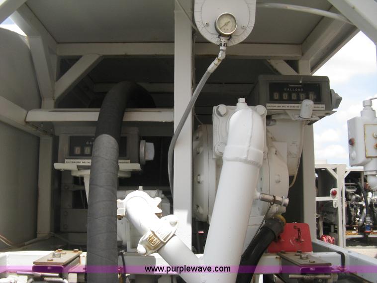 image for item E3499 1973 Ford F600 fuel tanker truck