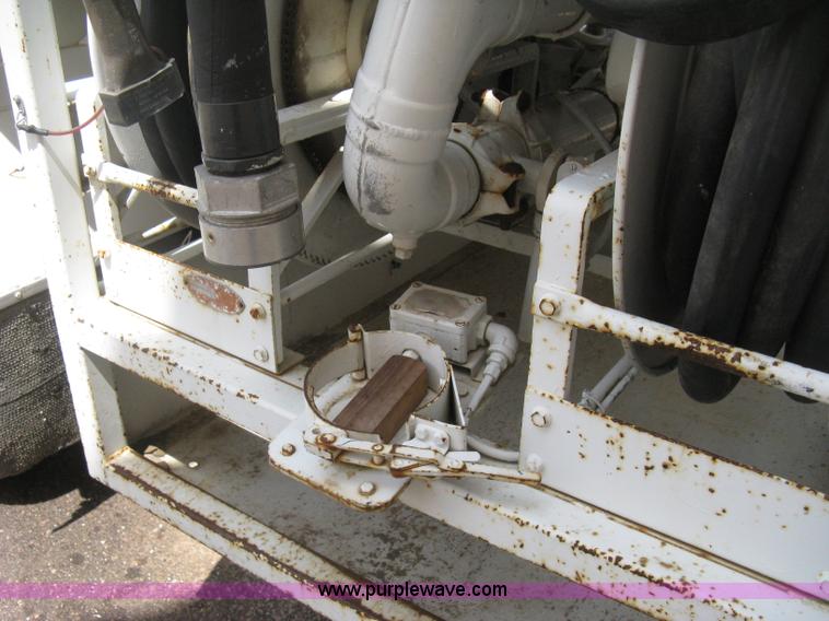 image for item E3499 1973 Ford F600 fuel tanker truck