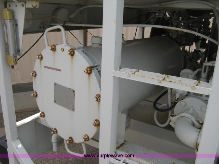 image for item E3499 1973 Ford F600 fuel tanker truck