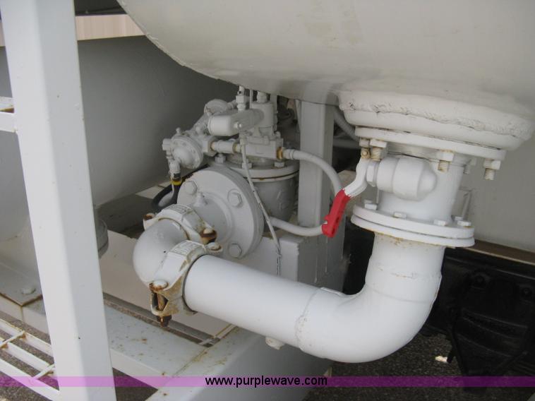 image for item E3499 1973 Ford F600 fuel tanker truck