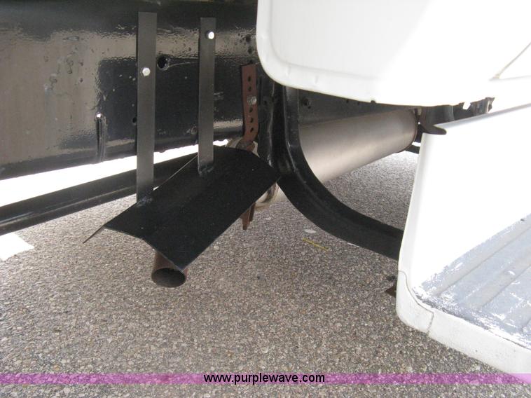 image for item E3499 1973 Ford F600 fuel tanker truck