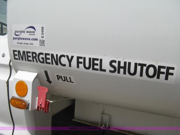 image for item E3499 1973 Ford F600 fuel tanker truck