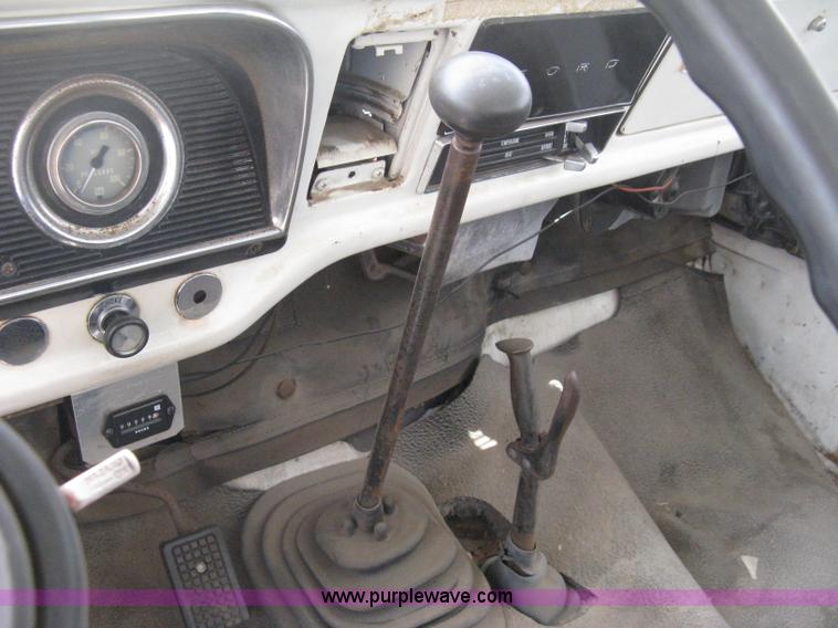 image for item E3499 1973 Ford F600 fuel tanker truck