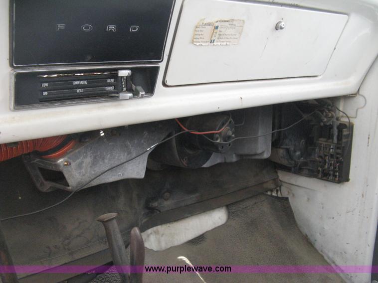 image for item E3499 1973 Ford F600 fuel tanker truck