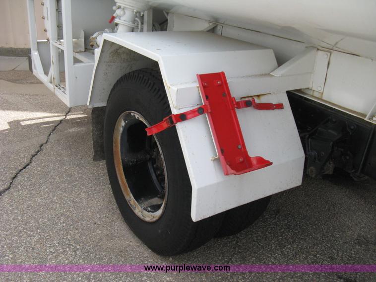image for item E3499 1973 Ford F600 fuel tanker truck