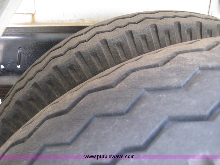 image for item E3499 1973 Ford F600 fuel tanker truck