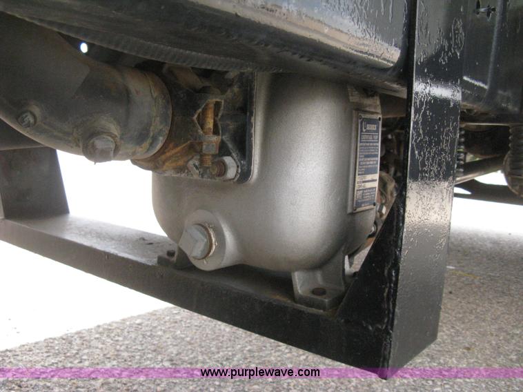 image for item E3499 1973 Ford F600 fuel tanker truck